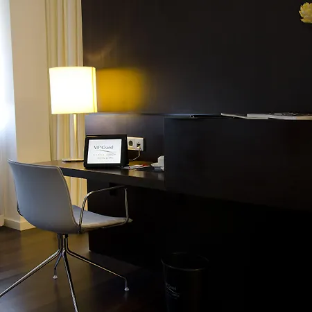 وسبا في.آي.بي فراند ليسبوا