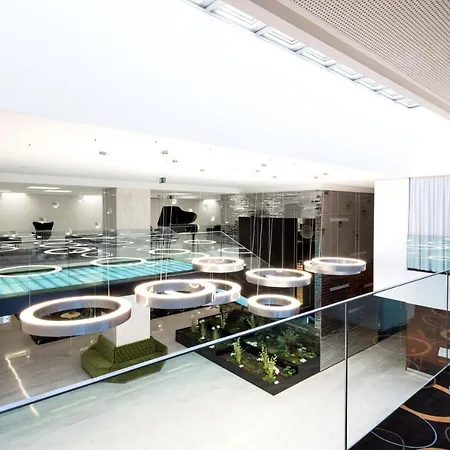 وسبا في.آي.بي فراند ليسبوا فندق 5*