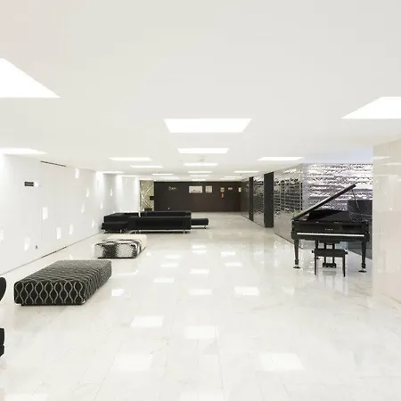 Hotel Vip Grand & 5*