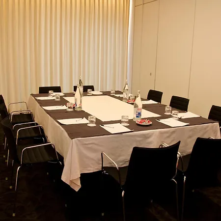 Vip Grand & Hotel